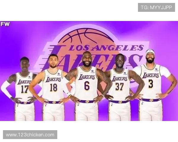 湖人队新赛季阵容升级 詹姆斯和戴维斯携手迎战强敌挑战总冠军